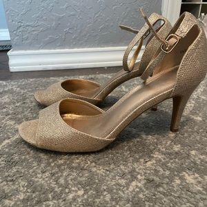 Sparkle gold heels